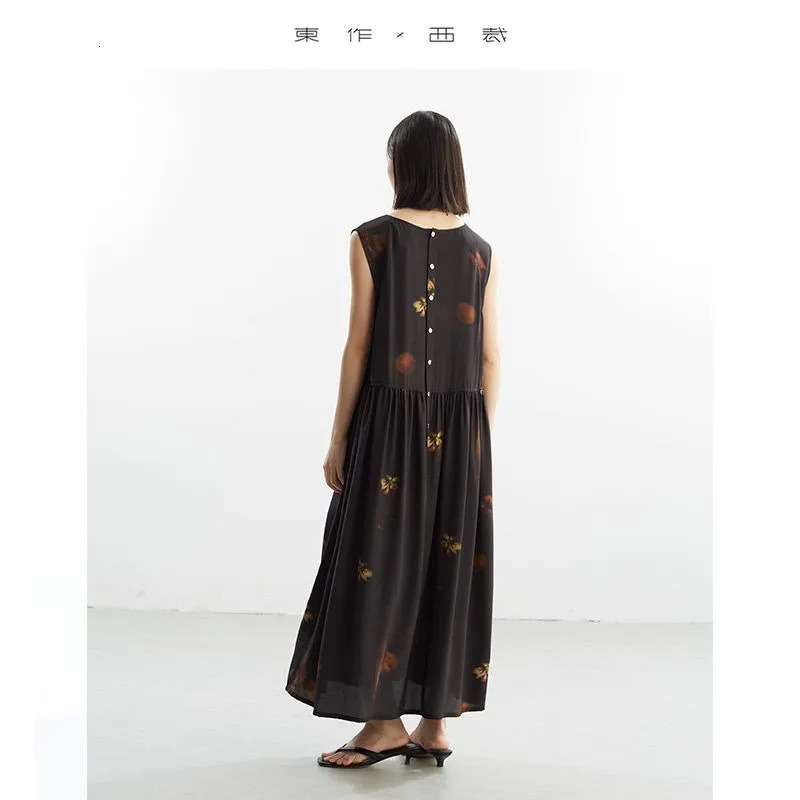 Light and Shadow in the World100 Mulberry Silk Crepe Fabric Old Money Style Printed Sleeveless Dress 2026 Womens Collection 260720banjia
