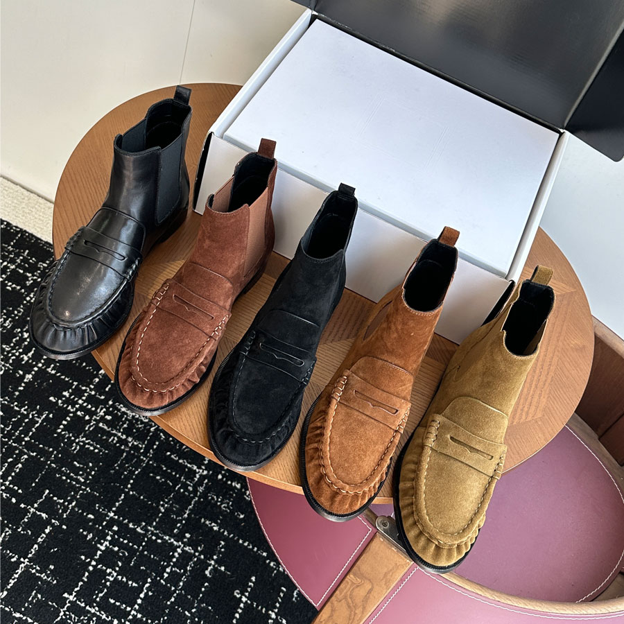 top quality Letter Button Round-toe real Leather slip on Ankle Boots Fashion booties for womens flat heel Knight Boots Western Luxury designer boots