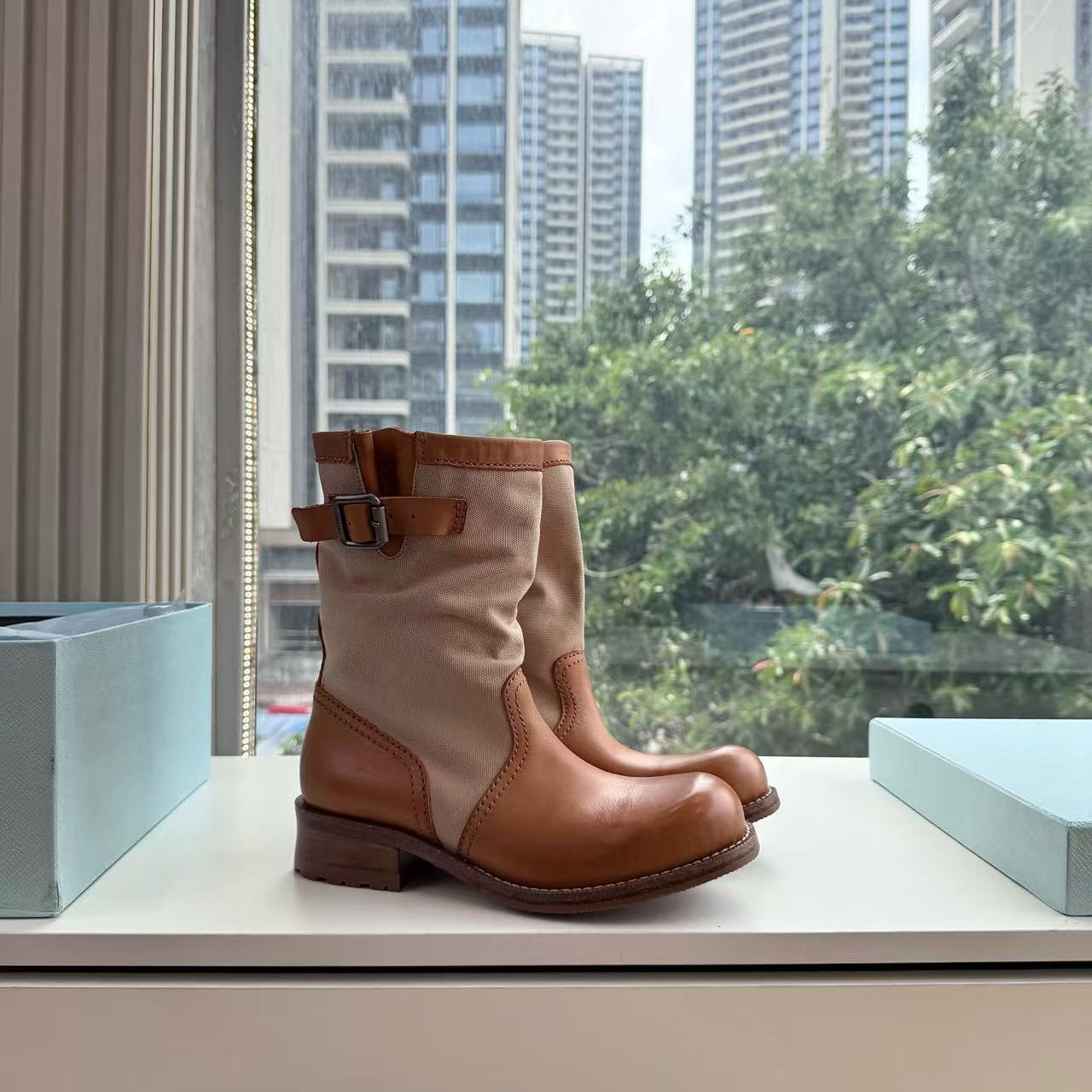 Top quality designer retro spliced belt buckle short boots for womens winter big round head cowhide knight boots stacking boots workwear boots