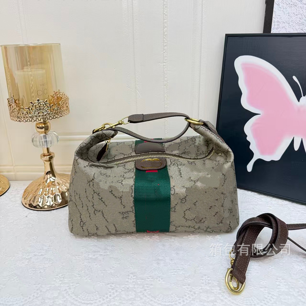 Womens Makeup Bags Designer Lunch Box Bags Cosmetic Bag Classic Tote Bag Luxurys Handbag Designer Pouch Travel Make Up Vanity Bag Purse Wallet