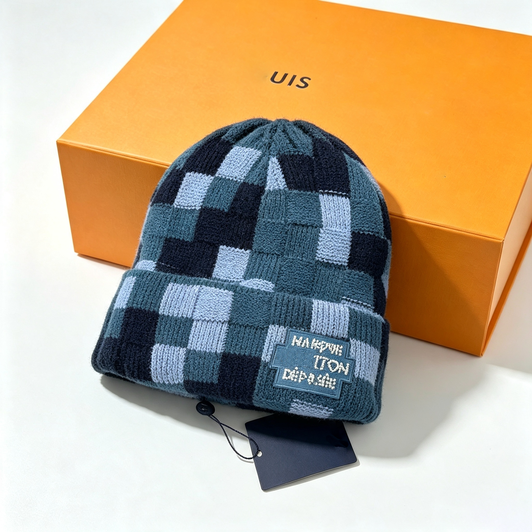 designer beanies for women men multi-tone plaid knitted beanie soft thick thermal knit hat daily outdoor cold weather headwear letters soft cashmere