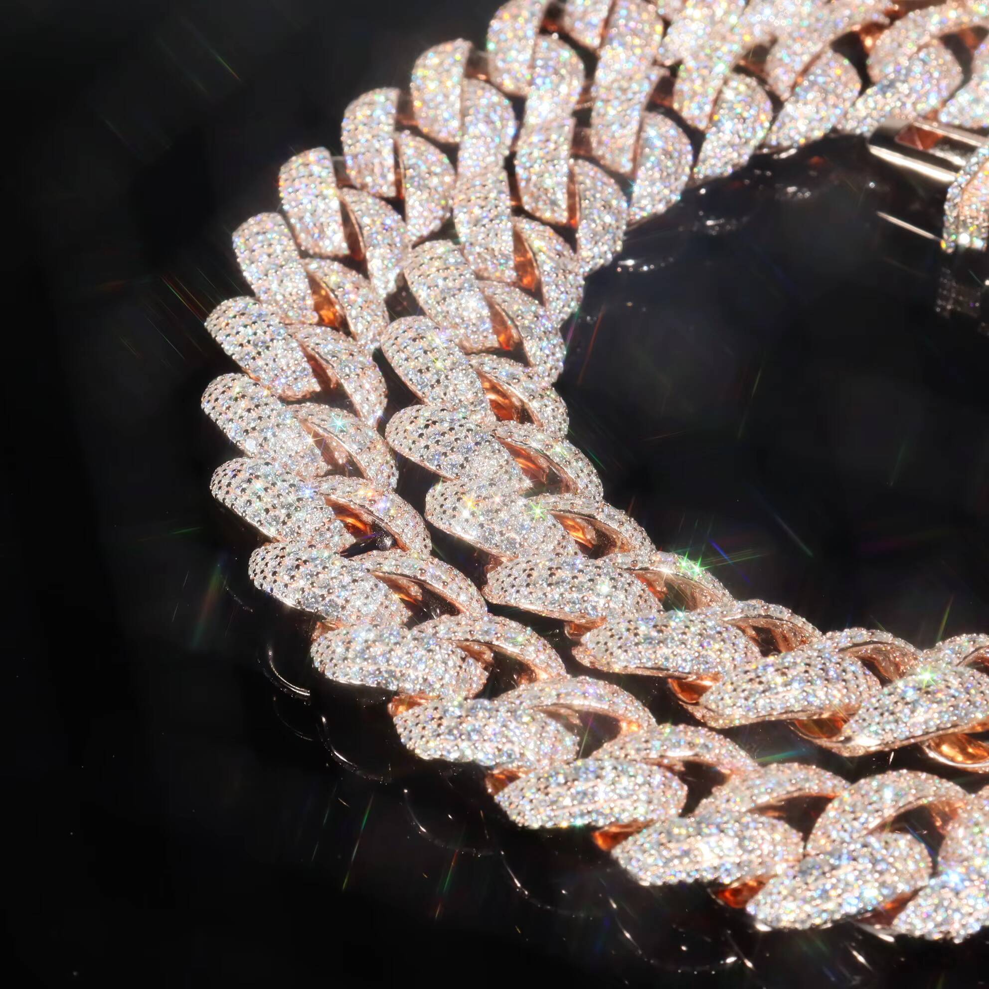 Mosaic Setting High Quality Customization Logo Big Pointer 16MM Width Silver and Moissanite Cuban Chain for Hiphop Jewelry
