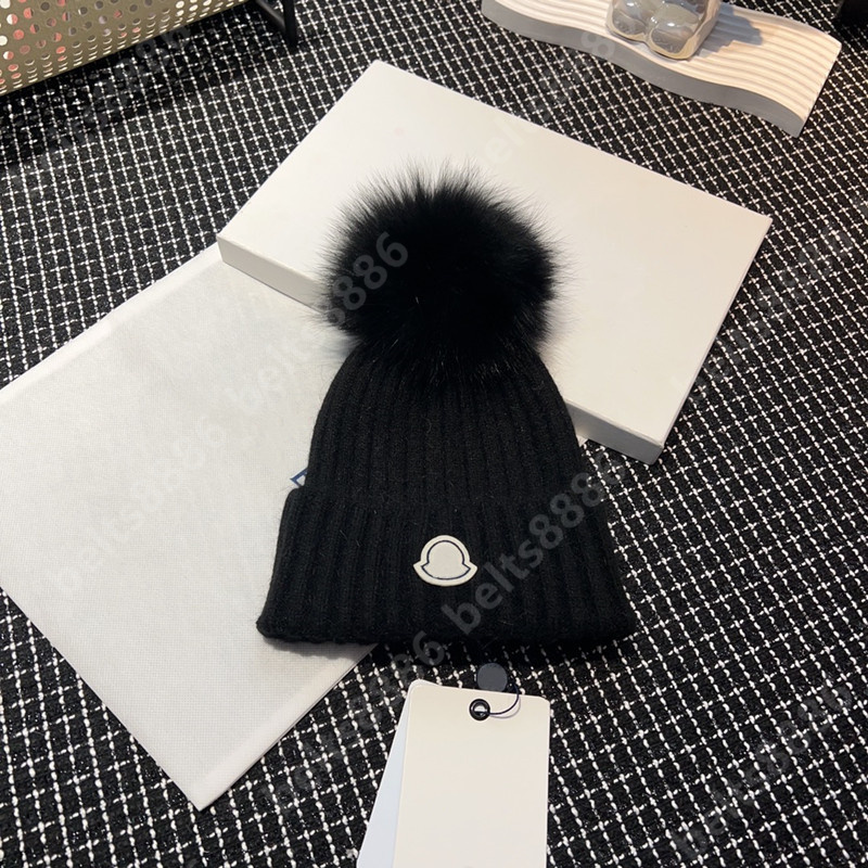 Designer beanie designer hats for men knitted bonnet winter hat fall thermal skull cap casual travel classical luxury beanies grey black grey keep w