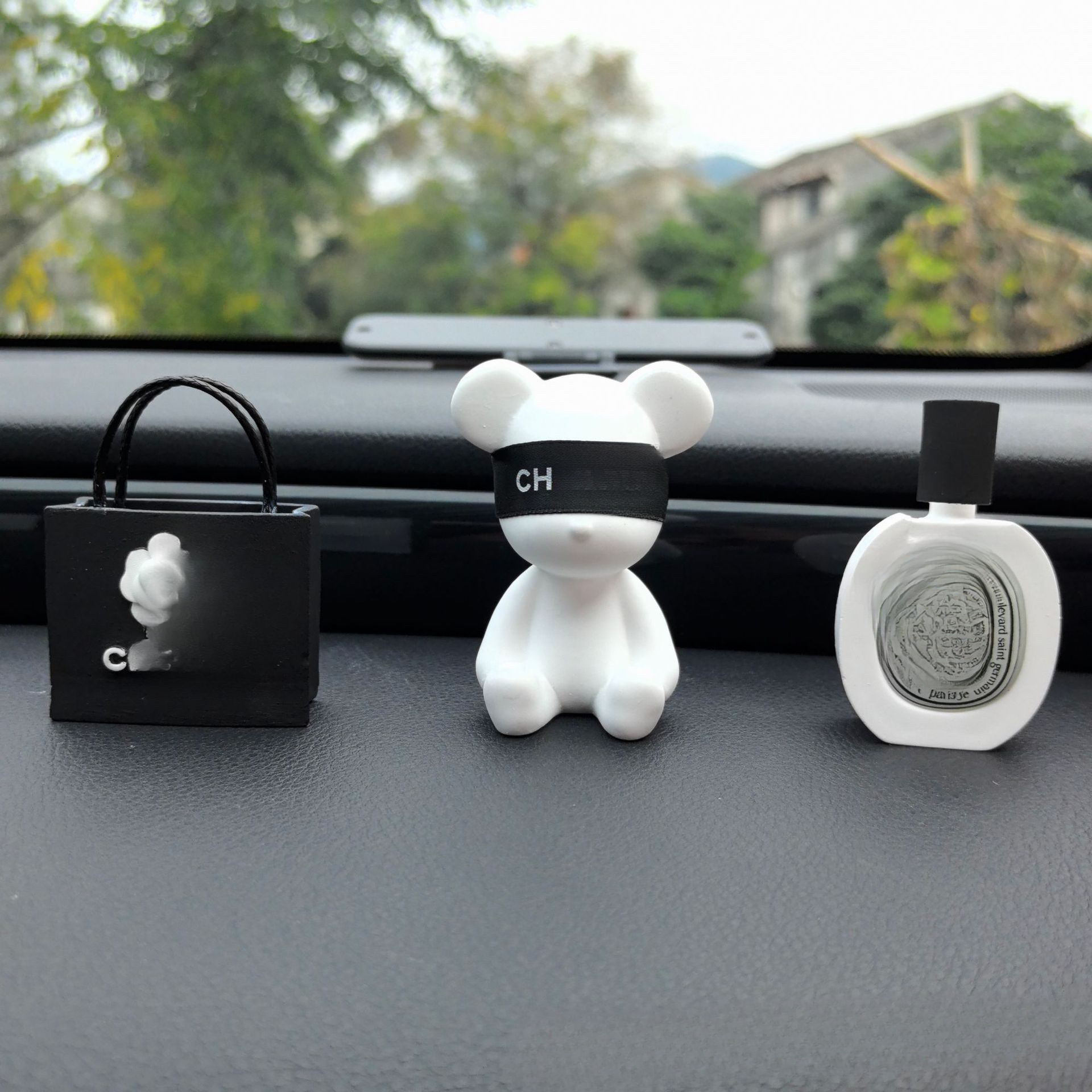 Air vent aroma diffuser stone, cute interior accessory, long-lasting car fragrance plaster