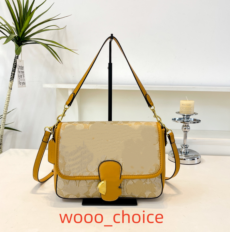 Designer Bag 2026 New Retro Printing Stick Bag Commuting Fashion Outdoor Leisure Postman Bag Female high quality crossbody bag Casual Classic small
