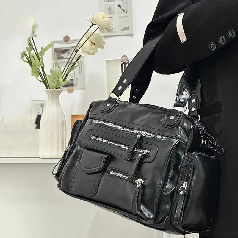 Retro Tote Bag PU Soft Motorcycle Bags Travel Zipper Pocket Fashion Crossbody Pack Outdoor Camping Hiking Weekend Satchel Women X260728