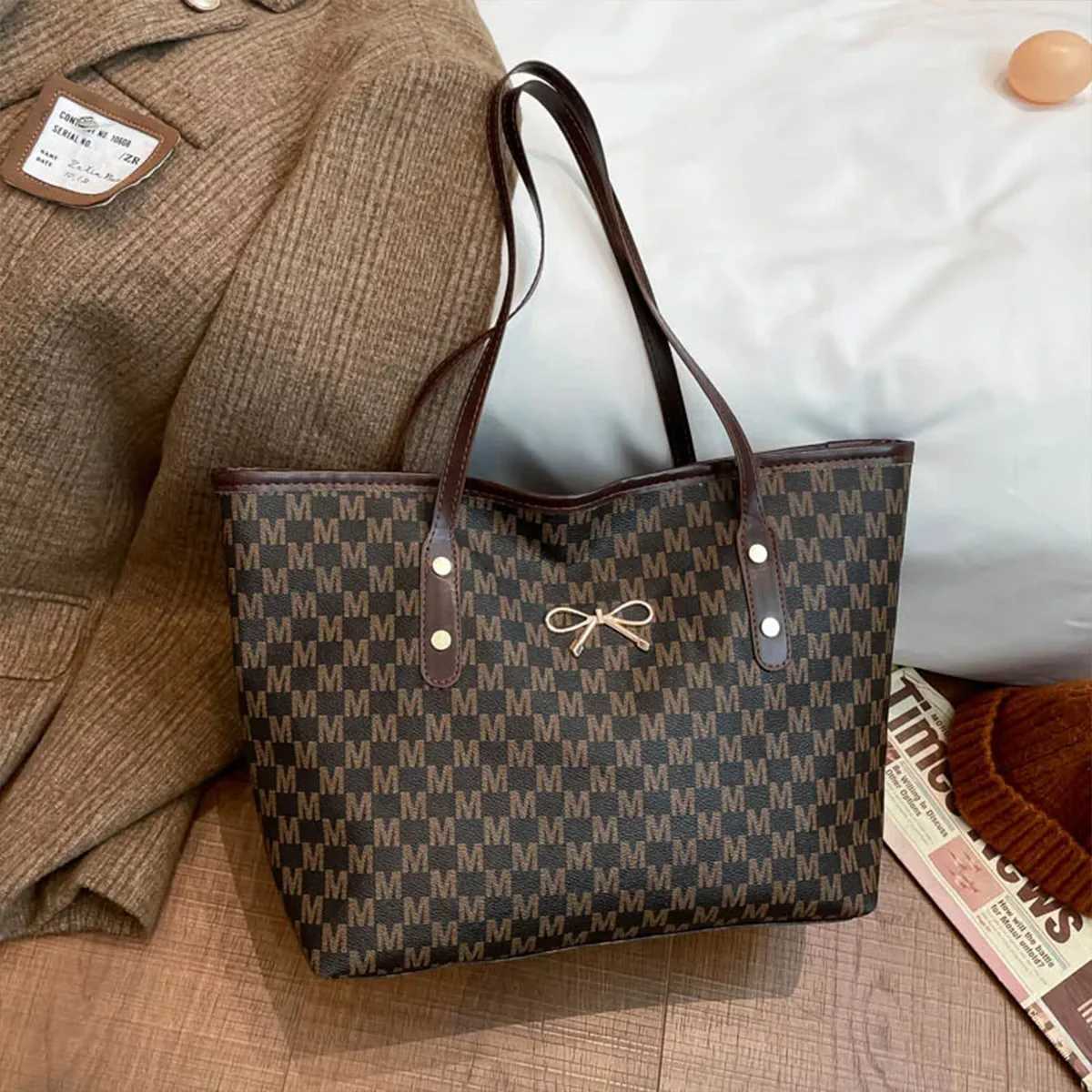 For Office Commute Fashion Business Tote Bag M Letter Print Gold Bow Solid Color PU Large Capacity Zipper X260728
