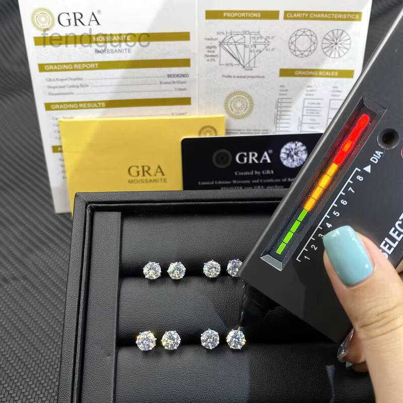 2025 Trendy 6 Prong Moissanite Stud Earrings 925 Sterling Silver Jewelry VVS Lab Diamond Ear Stud Rings for Men Women