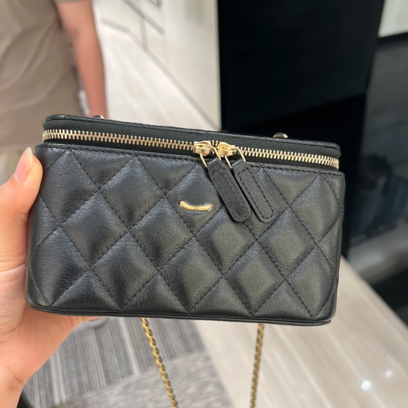 10A Designer Classic Cc Bag Cosmetic Bag Cases Vanity Cases Makeup Bag Micro Vanity Mini Bag Crossbody Shoulder Tiny Cosmetic Nano Make Up Bag Coin