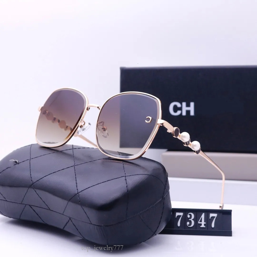 Designer For Women Pearl Beach Sun Glasses Trendy Square Metal Legs Letter Design Rectangular Top Quality Eyeglasses Luxury Monogram Sunglasses c734