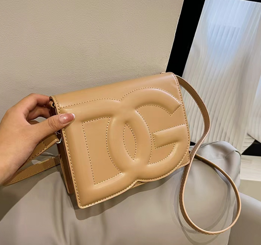 Evening Bgs Mirror qualitySmall Square Bag Top handleFor Womens New FashionVersatile Chain SingleShoulder Crossbody BagDesigner bag