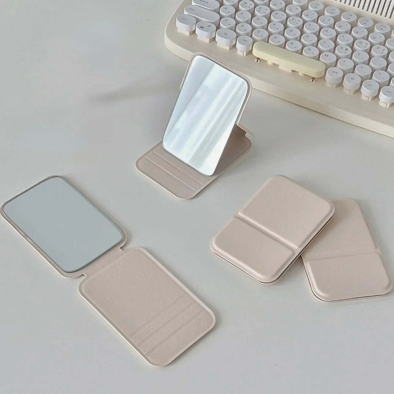 Desktop Makeup Mirror Solid Color PU Leather Simple Portable Handheld Makeup Mirror Foldable Student Compact Cute Pocket Mirror 260723BJ