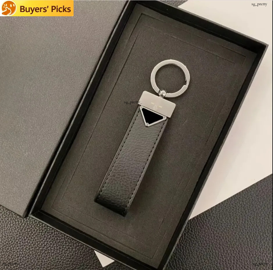 2025 Designer Unisex Black Chain Accessories p Keychains Letter Luxury Pattern Car Keychain Jewelry Gifts Lanyards For Key Bag 01