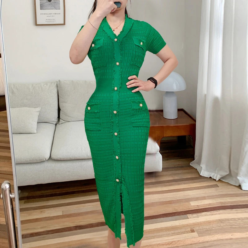 YuooMuoo Chic Fashion Elegant Wrap Hips Knitted Dress Women Fashion Pearls Single-breasted Bodycon Office Lady Vestidos 260728BJ