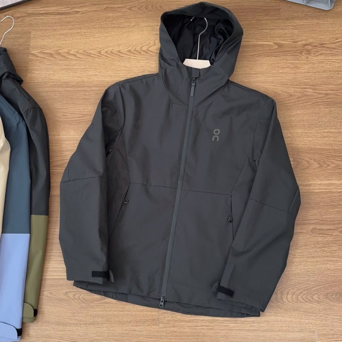 Men's Spring New Color Block Hooded Windbreaker, Outdoor Waterproof Lightweight Jacket Coat010