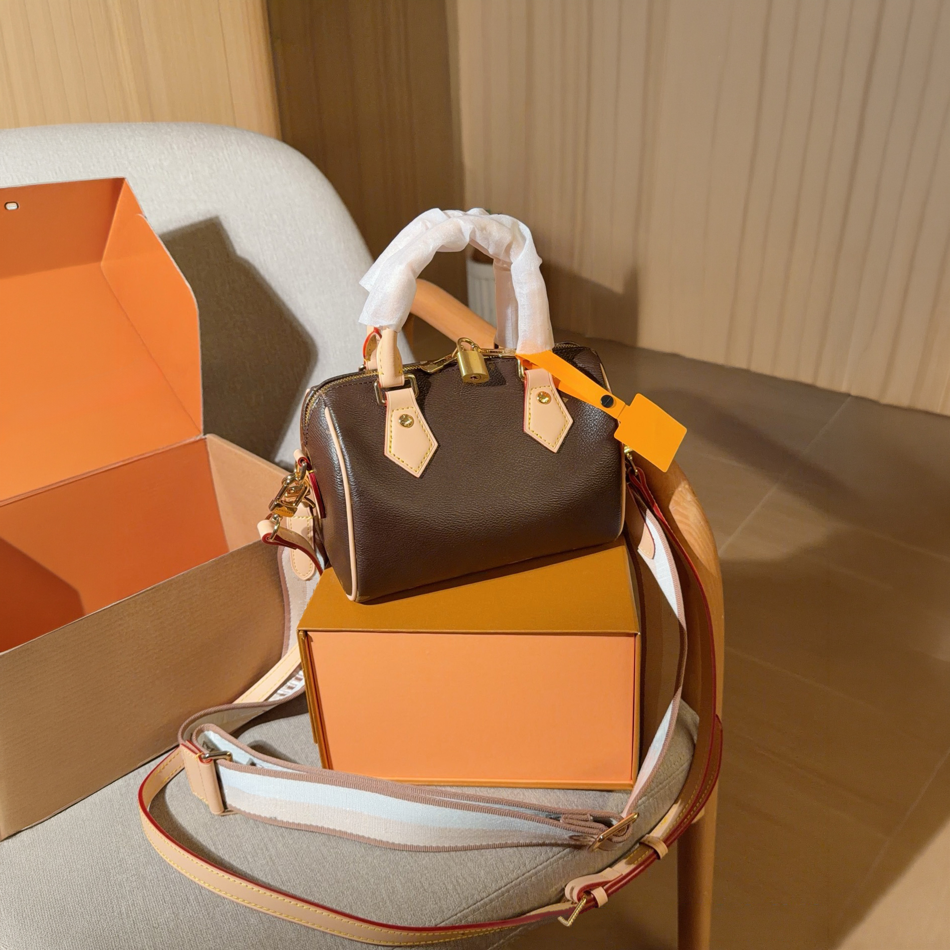 Luxy Duffle Bag Mini sac à bandoulière avec poignée supérieure, sac à bandoulière nano pour femme Boston Bag en plusieurs tailles, pour le travai