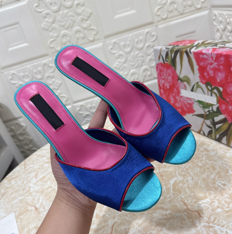 Designer-Slide-Marken-Sandale Keira, lederbesetzte Satin-Pantoletten, Peep-Toe-Heels, Damen-Sandale, spitze Zehen-Stiletto-High-Heel-Sandalen, bunte