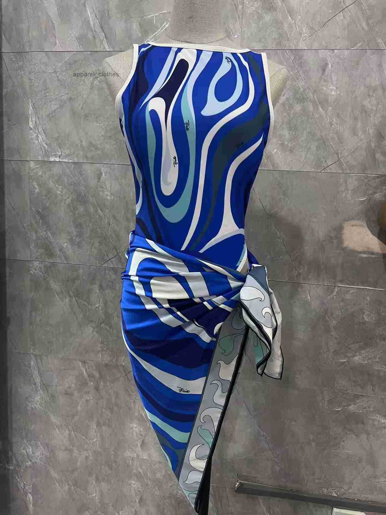 2026 Womens Swimwear Designer designer Sexy White Swimsuit Women Cut Out Push Up Bathing Suits Beach Wear Swimming 39