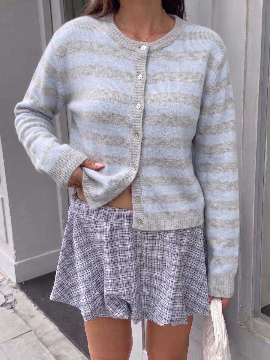 Blue FOR AutumnWinter BEAUTY Gray Womens Striped Y2K Casual Long Sleeve ButtonUp Cardigan Round Neck Knit Sweater Suitable For Outings Parti M260805