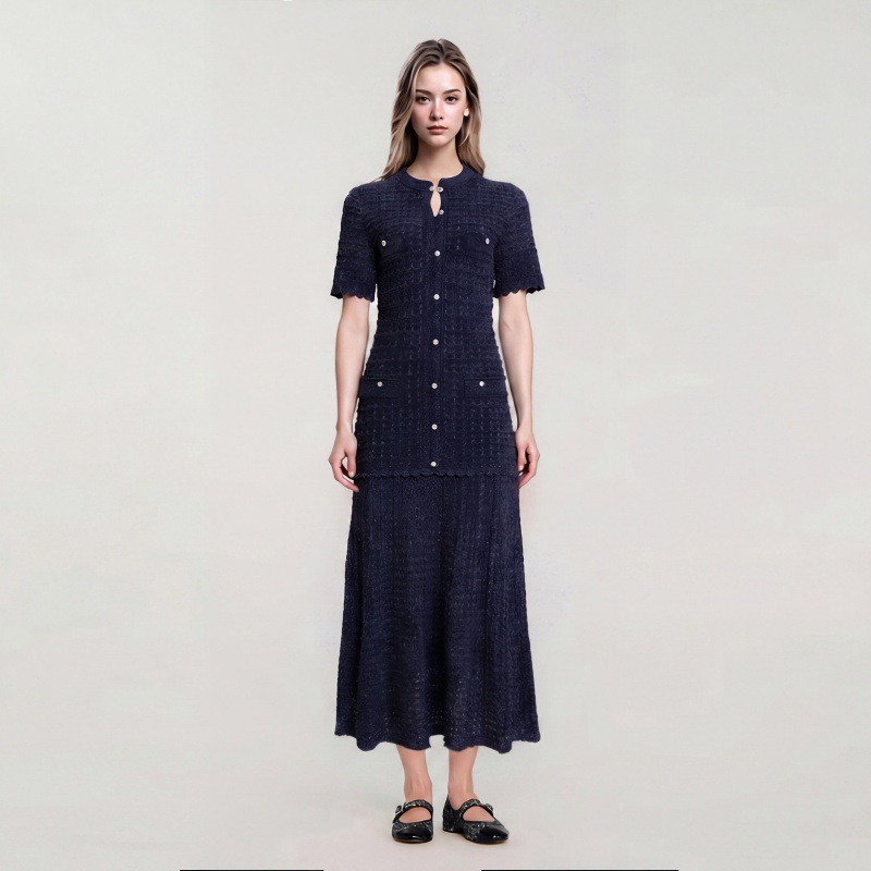 Robe en tricot bleu royal élégante pour femme, col rond, manches courtes, simple boutonnage, ligne trapèze, rayée à paillettes, robe en tricot mi