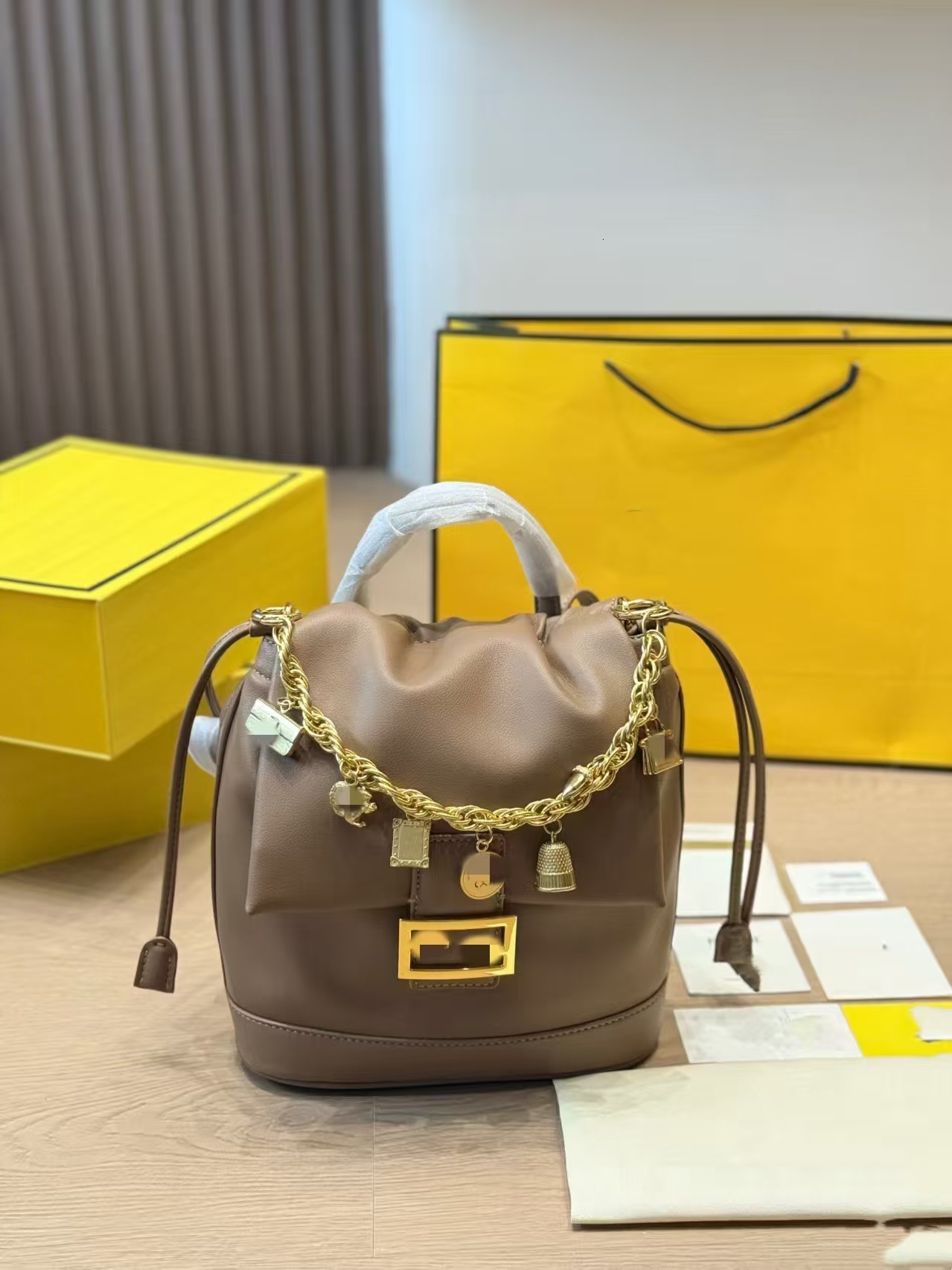 2026 New Foreign Trade Model Vintage Pattern designer bag Backpack Genuine Cowhide Drawstring Retro Fashionable Large ladies' bag Capacity Wome