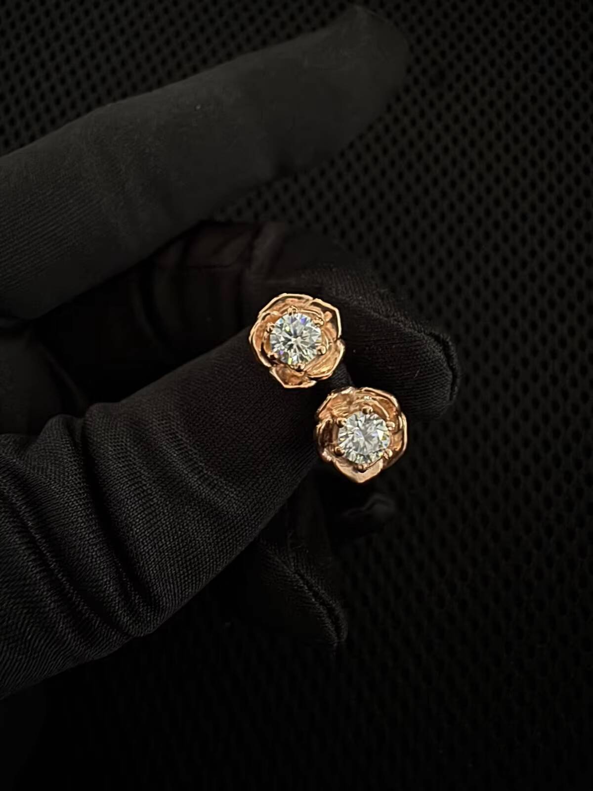 Indian Supplier Classic Solitaire Moissanite Stud Earrings 925 Sterling Silver Fine Jewelry for Women Available For Sale