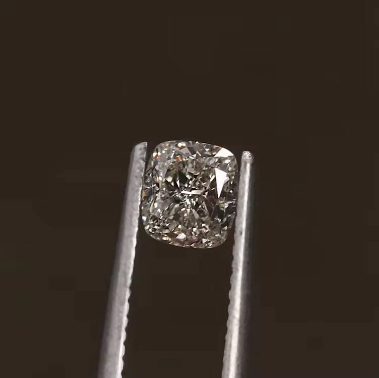 Wholesale IGI Certified Cushion Cut Lab Grown Diamonds White Brilliant Style CVD HPHT Loose Stones for Daily Jewelry Inlay Work