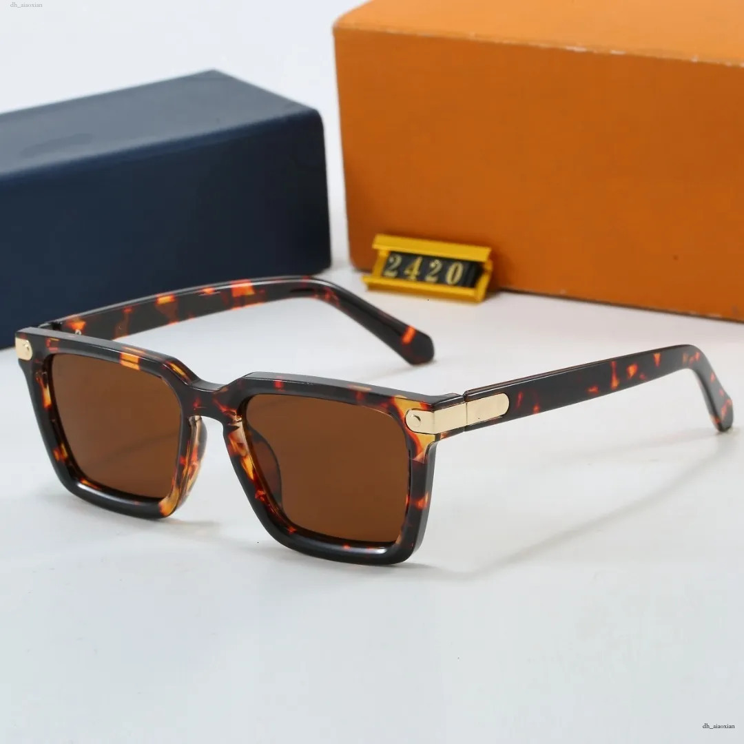 for casual Sunglasses Luxury Top trend designer women and Men Eyeglasses Outdoor Shades Big Square Frame Fashion Classic Lady Sun glasses Mirrors