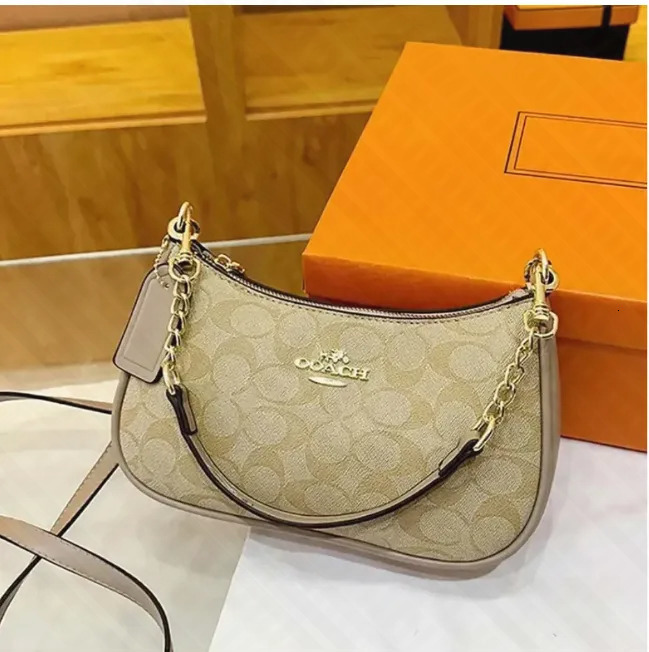2027NEW NEW Designer 2026 Teri Shoulder Luxury Purse Crossbody Solid Color Vintage Women's Tote High Quality Leather Underarm Large Capacity Ch