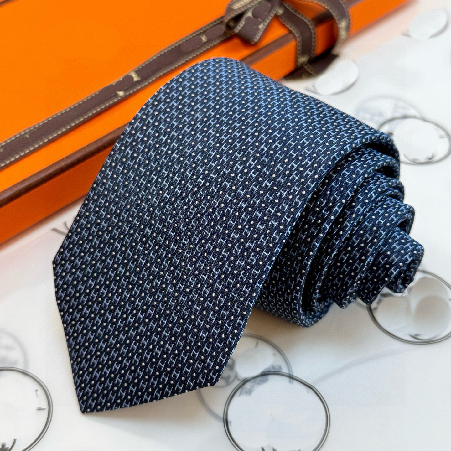 Silk brand ties, luxury ties, new luxurious men's ties, high-end brand ties, business versatile ties, trendy fashion designer handcrafted silk