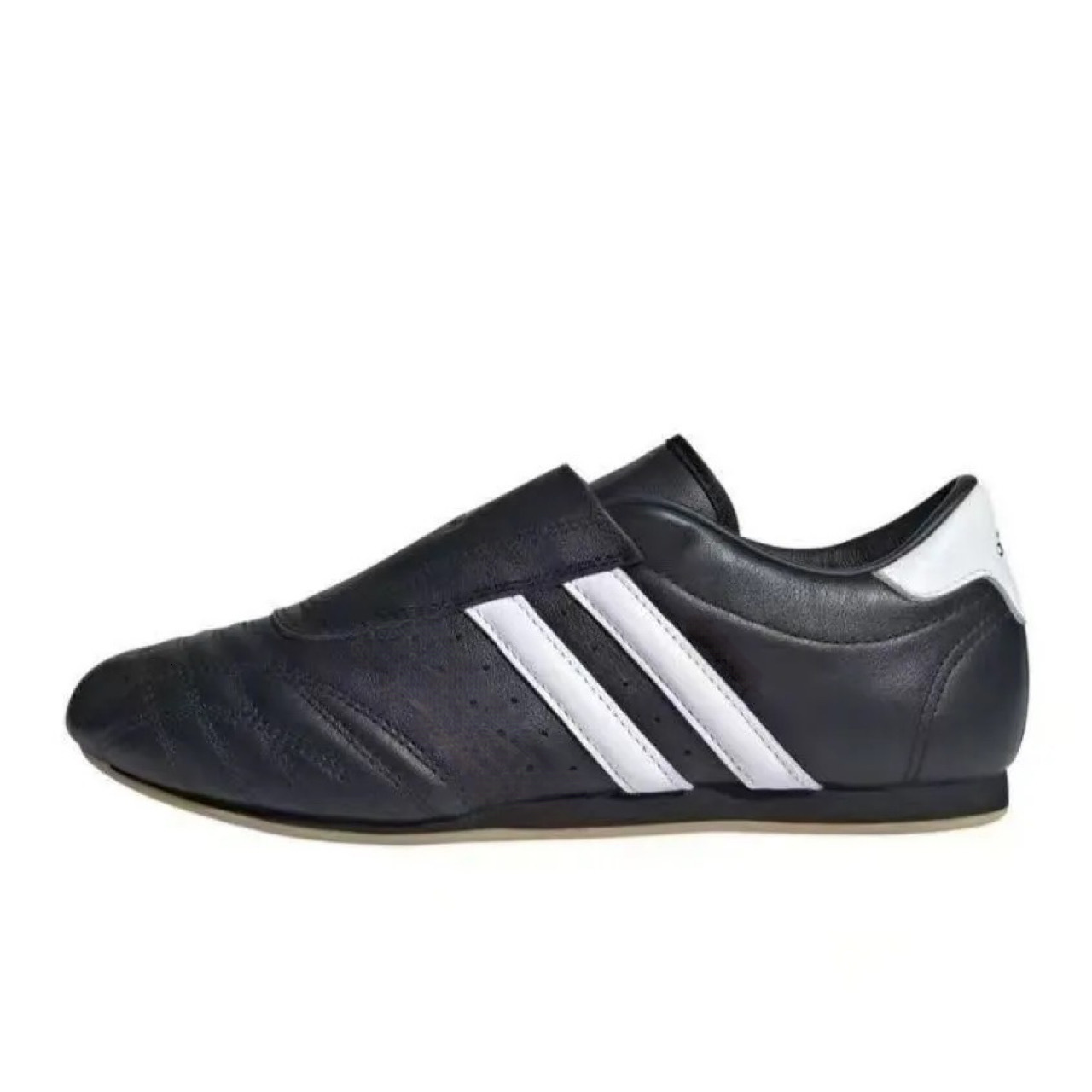 new model Designer shoes new foot pedals German training shoes casual flat training shoes men s and women s sports shoes fashionable casual shoes