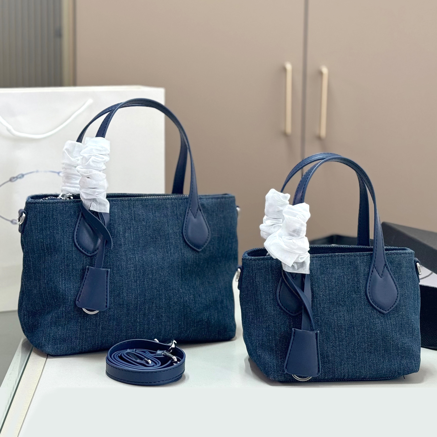 Luxury Denim Tote Bag Mini Shopping Shoulder Bag Re-Edition Designer Blue Denim bag Mini Tote Crossbody Bag for Ladies Retro Style Slouchy Handbags