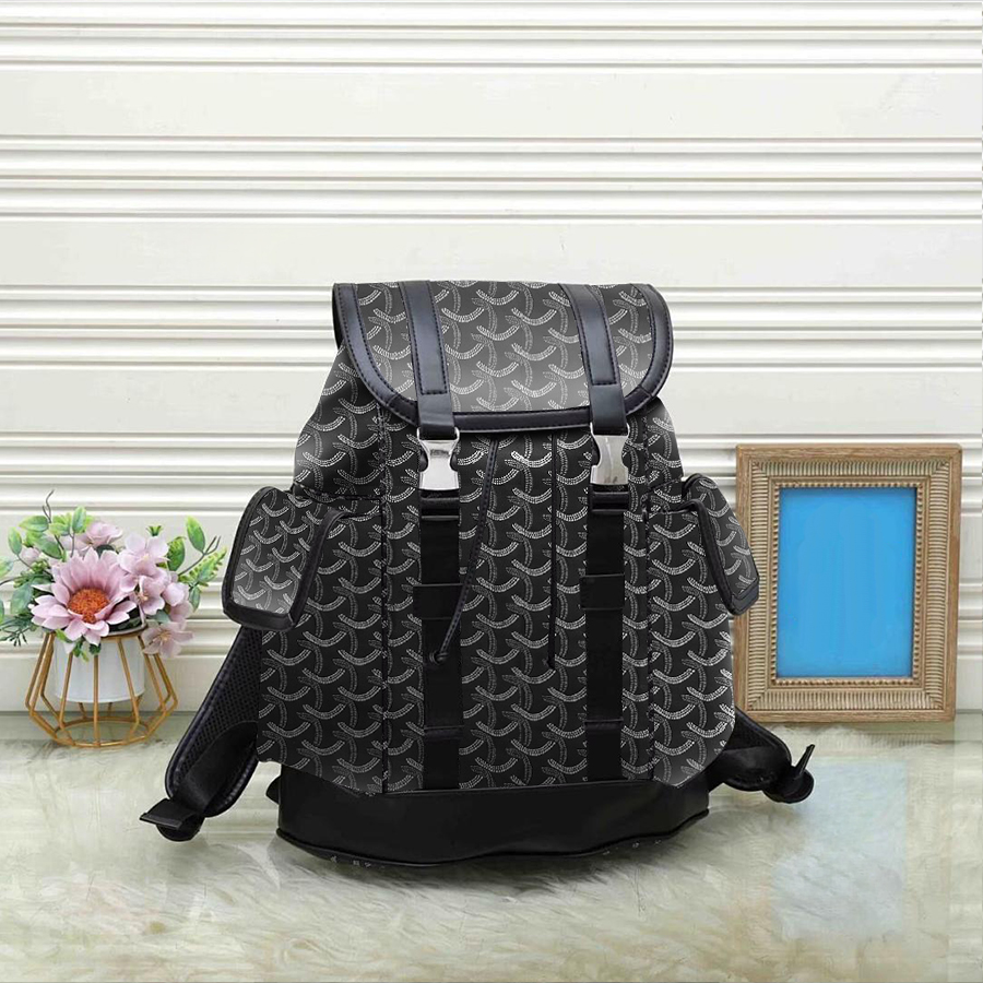 Sacs à dos de créateurs Sacs d'extérieur à la mode Unisexe en cuir Grande capacité Durable Sac de sport de plein air décontracté pour les trajets