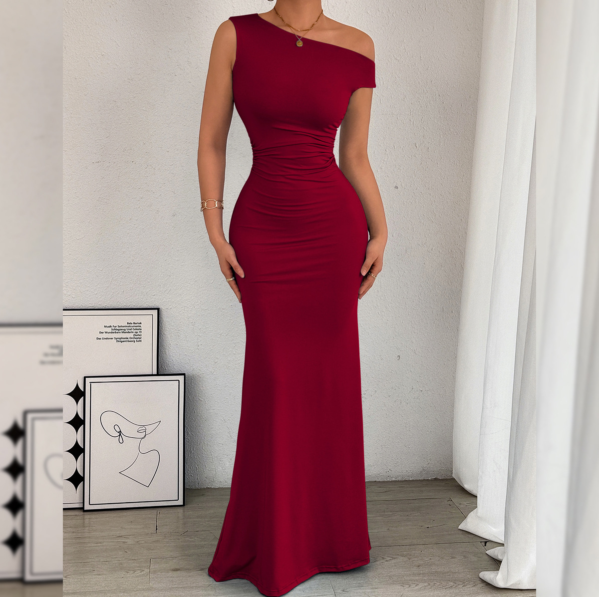 540 Vente chaude hors épaule décolleté taille plissée sans manches robe sexy nouveau