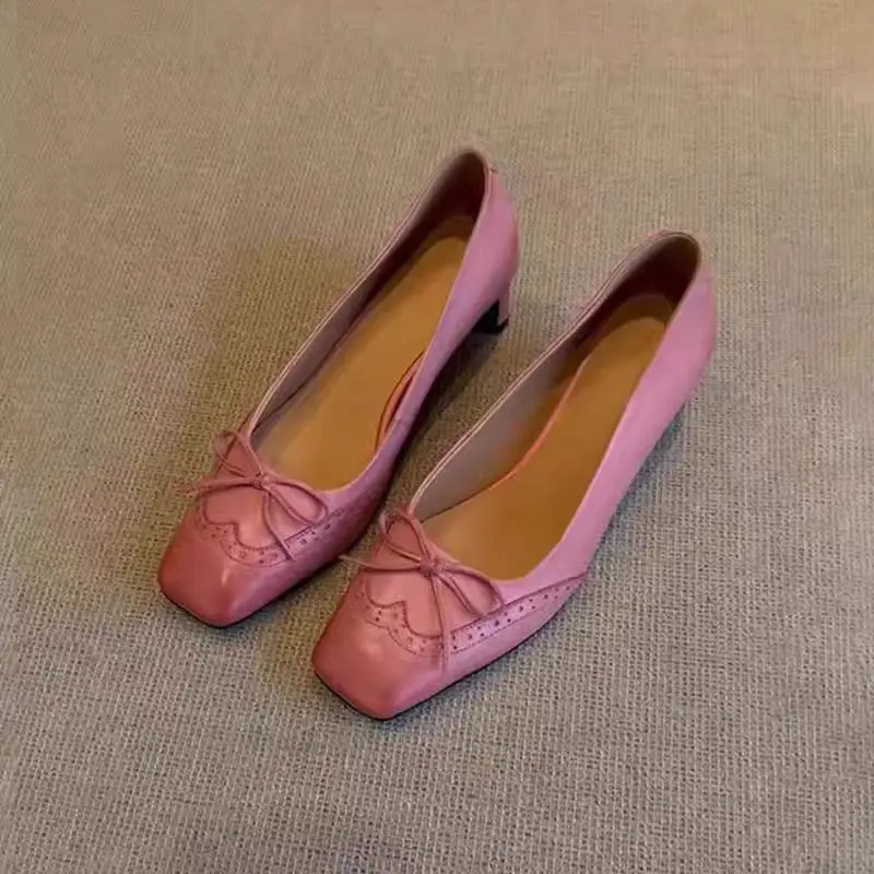 Spring and Autumn Round Head Leather Low Heel Bow Shallow Mouth Comfortable Fashion Ballet Shoes Simple Fashion Womens Shoes 260402