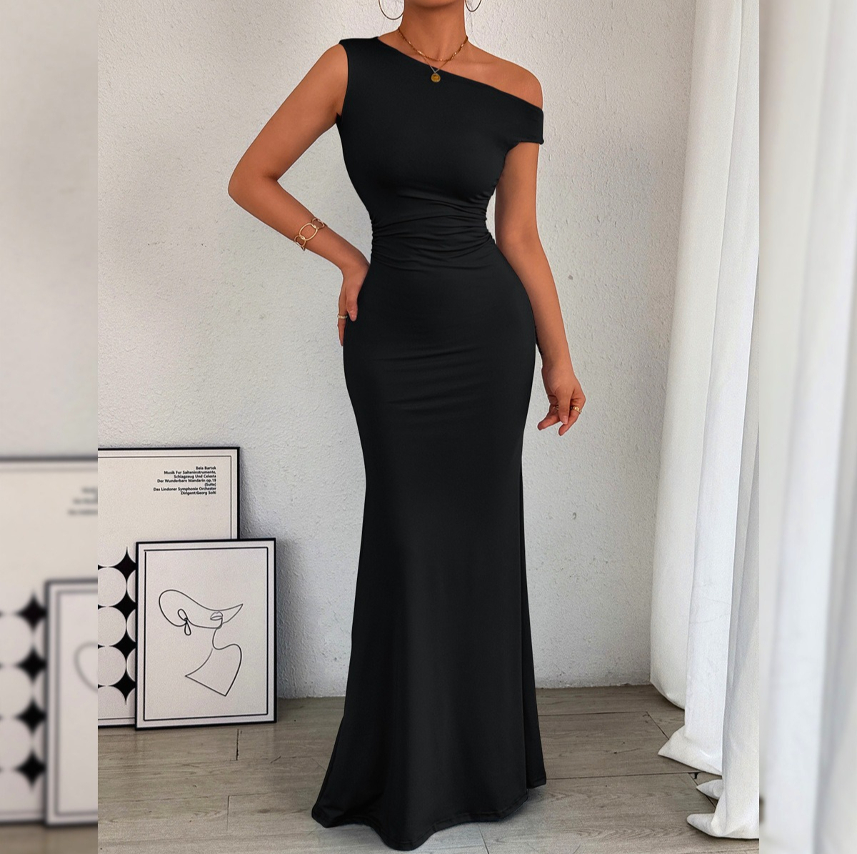 549 Vente chaude hors épaule décolleté taille plissée sans manches robe sexy nouveau