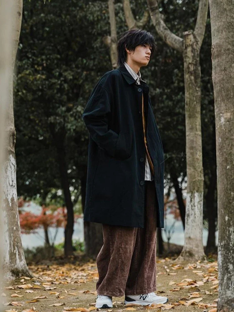 Young Mens Japanese Retro Loose Trench Coat Solid Color Minimalist Couples Jacket Mid Length for Spring Autumn 260403BJ