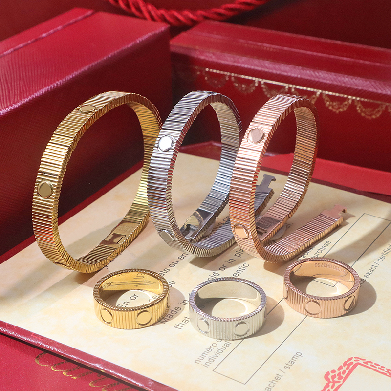 Ensemble de bracelets de luxe Love Unlimited, classique, chaîne verticale en acier inoxydable, bracelet en or 18 carats de haute qualité, créateu