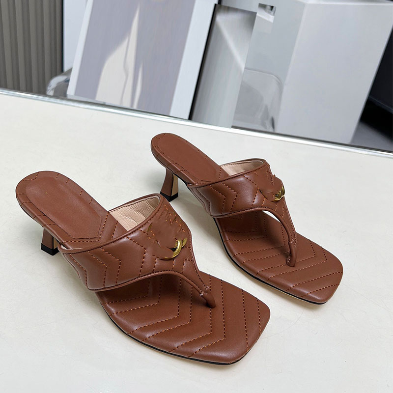 Designer Slippers women high heels luxury Lug Tread Rubber Thong Sandals Black White Lady Flip Flops Slides Slipper Womens Summer Outdoor Fashion-image-938444490