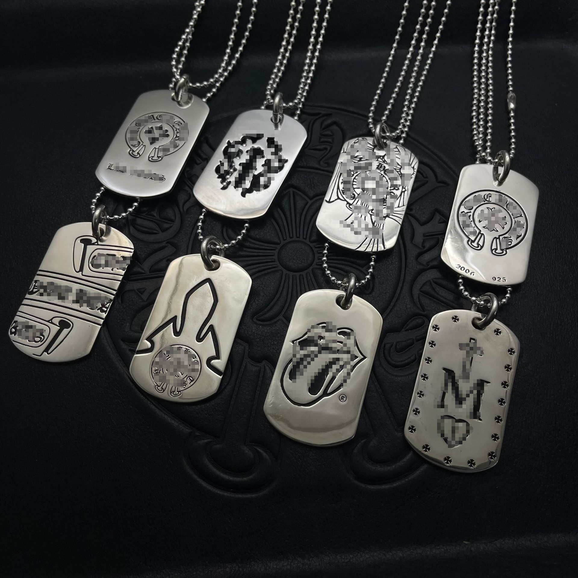 High quality Pendant Chrome Necklace Designer S925 Silver Pendant Ch Necklace Vintage Cross Crome Chain Couples Black Chain Diamonds Chrme Jewelry F