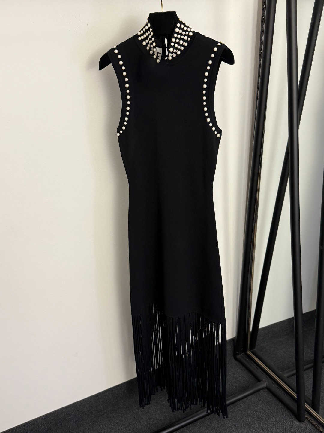 Sandro Dress Designer Dress Womens Rivets Pearls Fringed Hem Vest Dresses Stand Up Collar Knit Sleeveless Sexy Luxury Dresses Beaded Collar Fringe H