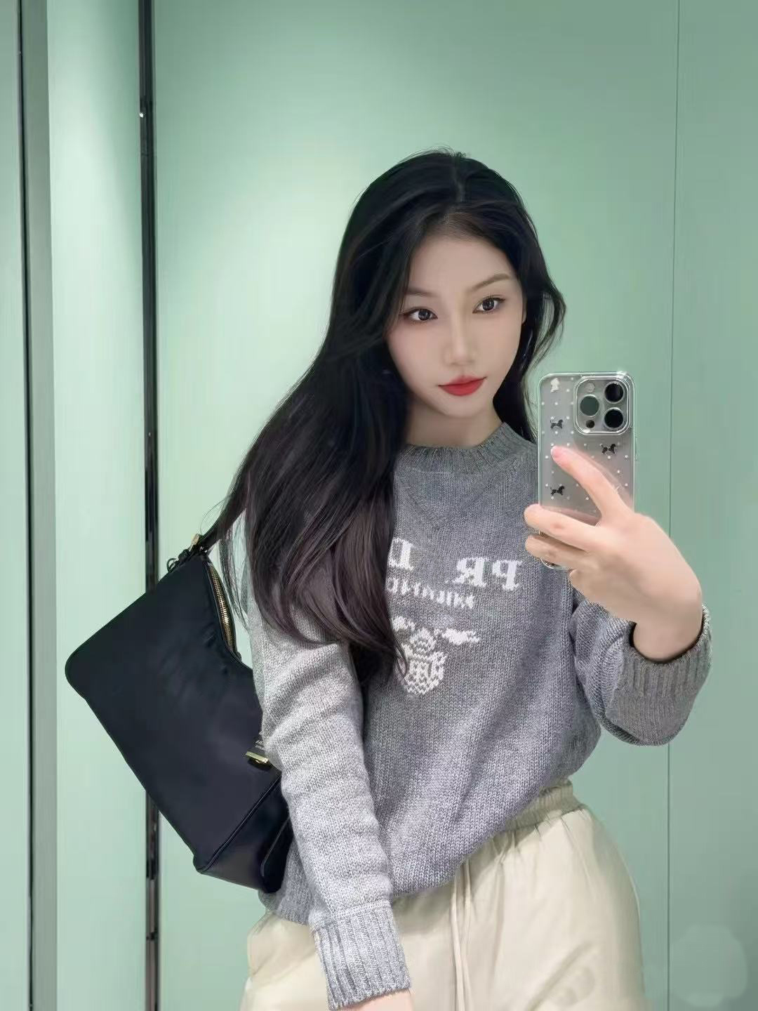 Paris sweaters Autumn and winter the latest brand P designer women's sweater fashionable England wind leisure printing letter wool sweaters