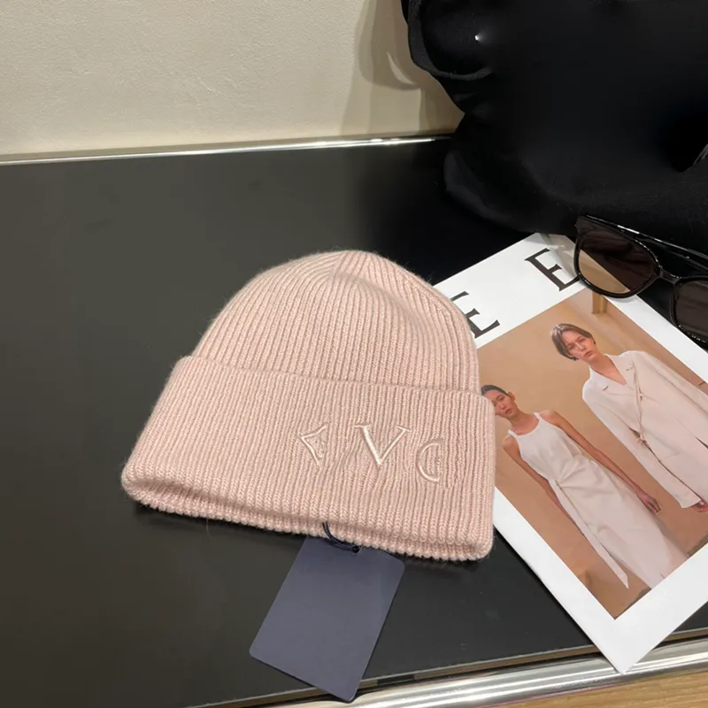 Beanies Warm Unisex Men's Fashion Women's gentle Designer Beanie Winter smart Luxury Knit excited mysterious Street Casual Outdoor 7 Color