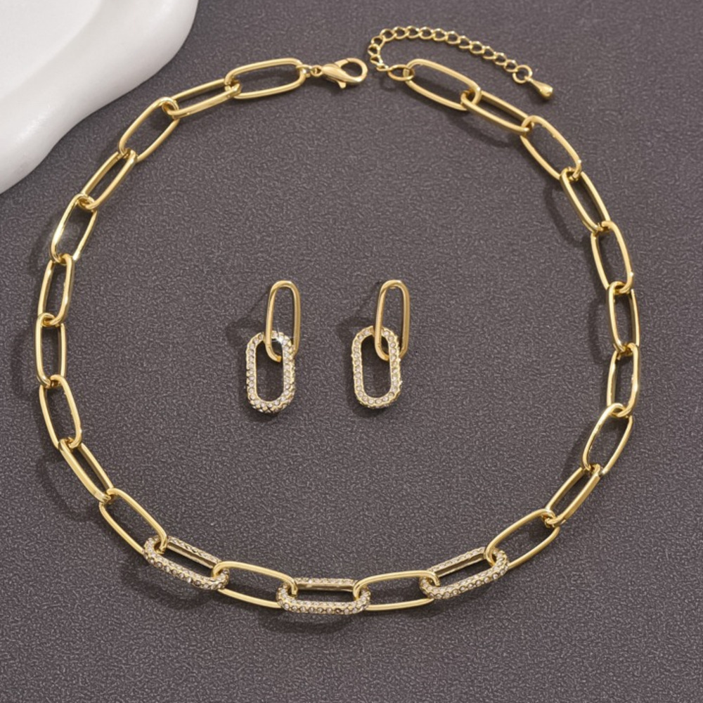 Collares con colgantes Conjunto de joyería Circonita cúbica Micro pavimentada Cadena de eslabones dobles Conjunto de collar y aretes para mujer Moda
