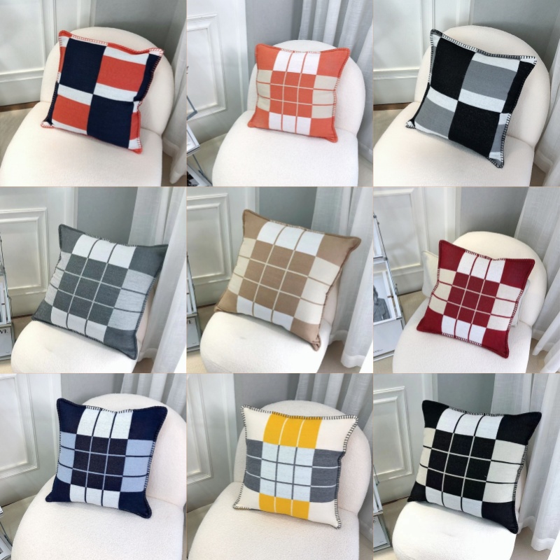 Designer h Luxury Brand Nordic Style Lunch Break Sofa Car Waist Back Cushion Knitted Pillowcase Pillow With logo-image-1105399362
