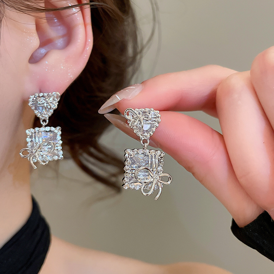 Silver needle zircon heart-shaped square bow earrings, simple stylish, versatile elegant, light luxury and high-end feel-image-1100731494