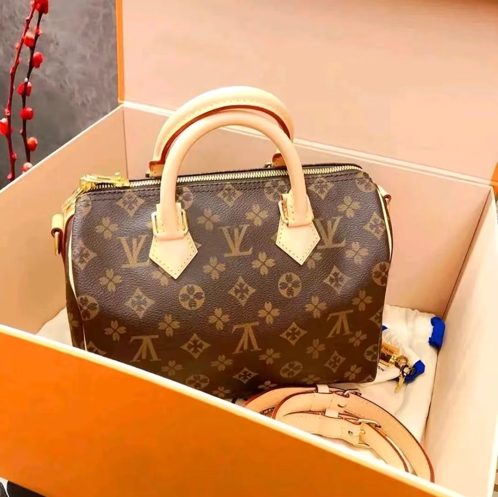 Designers bag High Quality Messenger Handbags luxurys new womens CrossBody Clutch Shoulder Bag Letter Handbag ladies purse pocket Totes wallet pocke