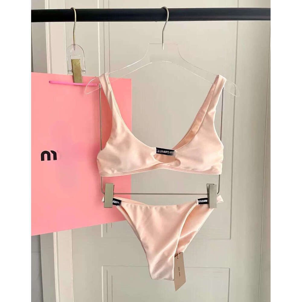 Miu Swimsuit Designer Bikini Swimwear Womens Bathing Suits Designer Miu Tops Two-Piece Setsummer Swimsuit Stripe Luxury MM Brand Check Pattern Set B