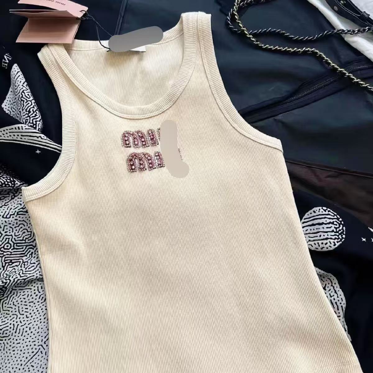 Miu Top Vest Classic MM Letter Diamond Women Knitted Singlet Tanks Tops Luxury Designer Knitted Tanks Sexy Casual Camis High Street Muiemiu Clothing