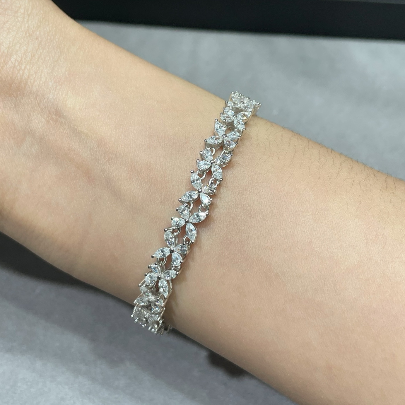 butterfly crystal bracelet 17 CM size Gold Plated 18K designer for woman TOP quality diamond gift for girlfriend 012